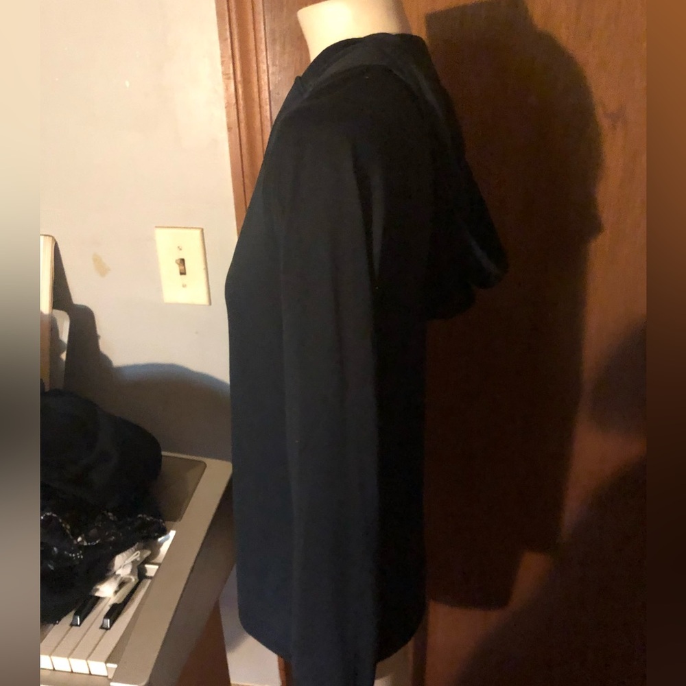 Under Armour hoodie top - Picture 3 of 6